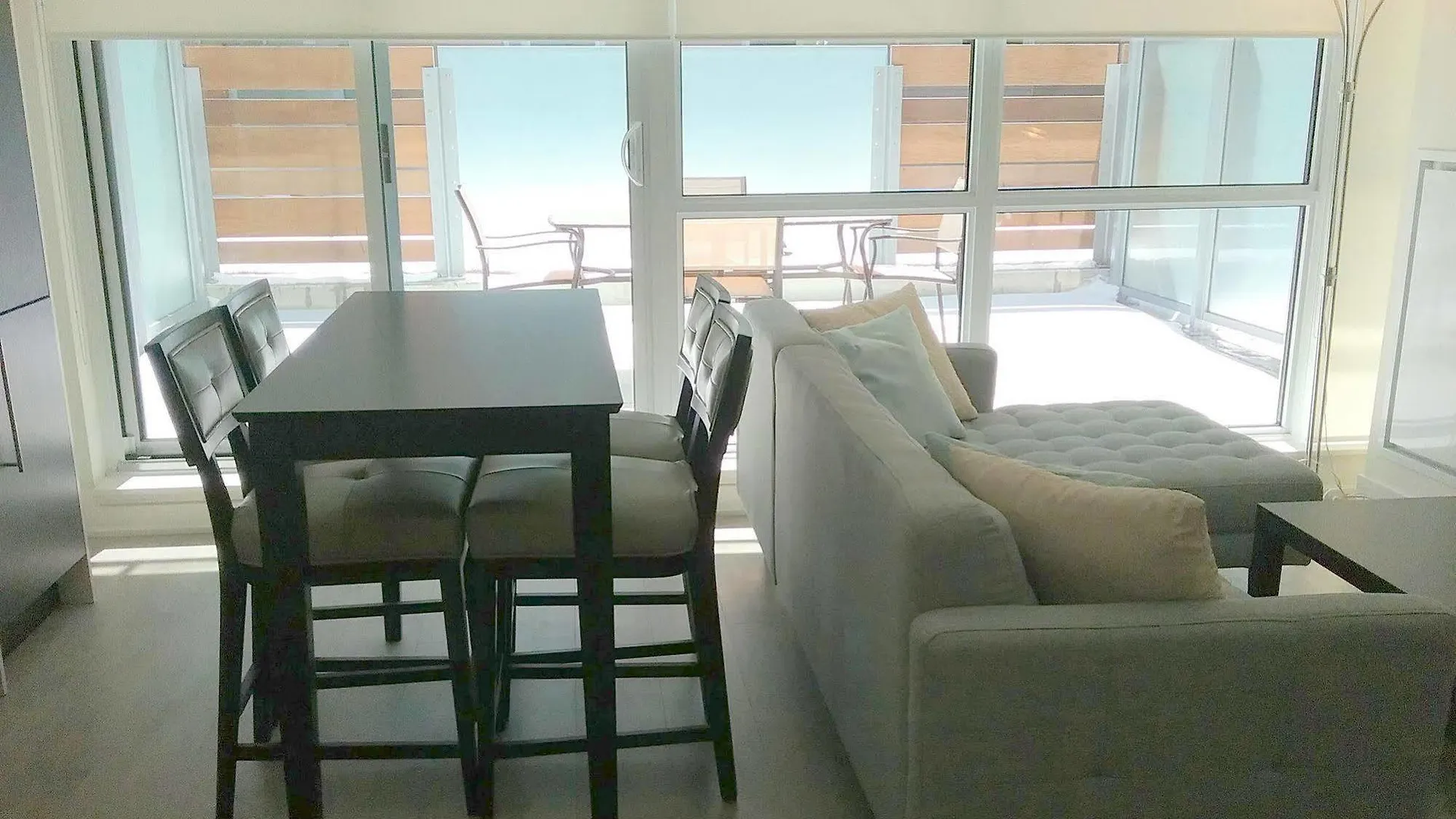 Suites On Simcoe Τορόντο